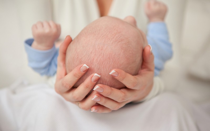 آیا صاف بودن پشت سر نوزاد خطرناک است؟ 